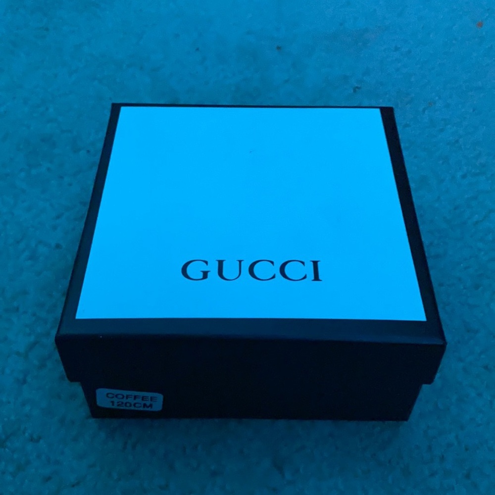 Gucci - Picture 3 of 3